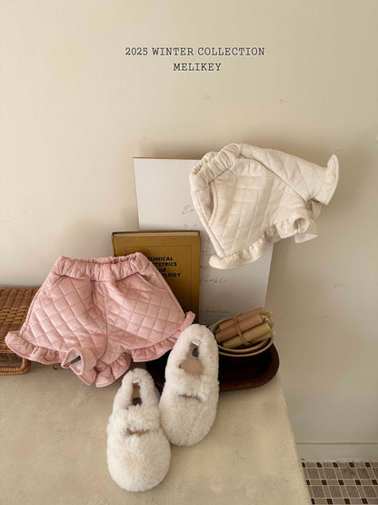 퀄팅프릴반바지