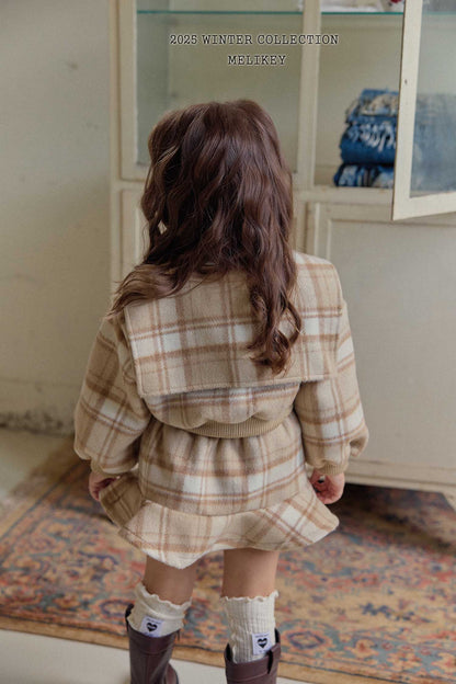 울체크세라집업