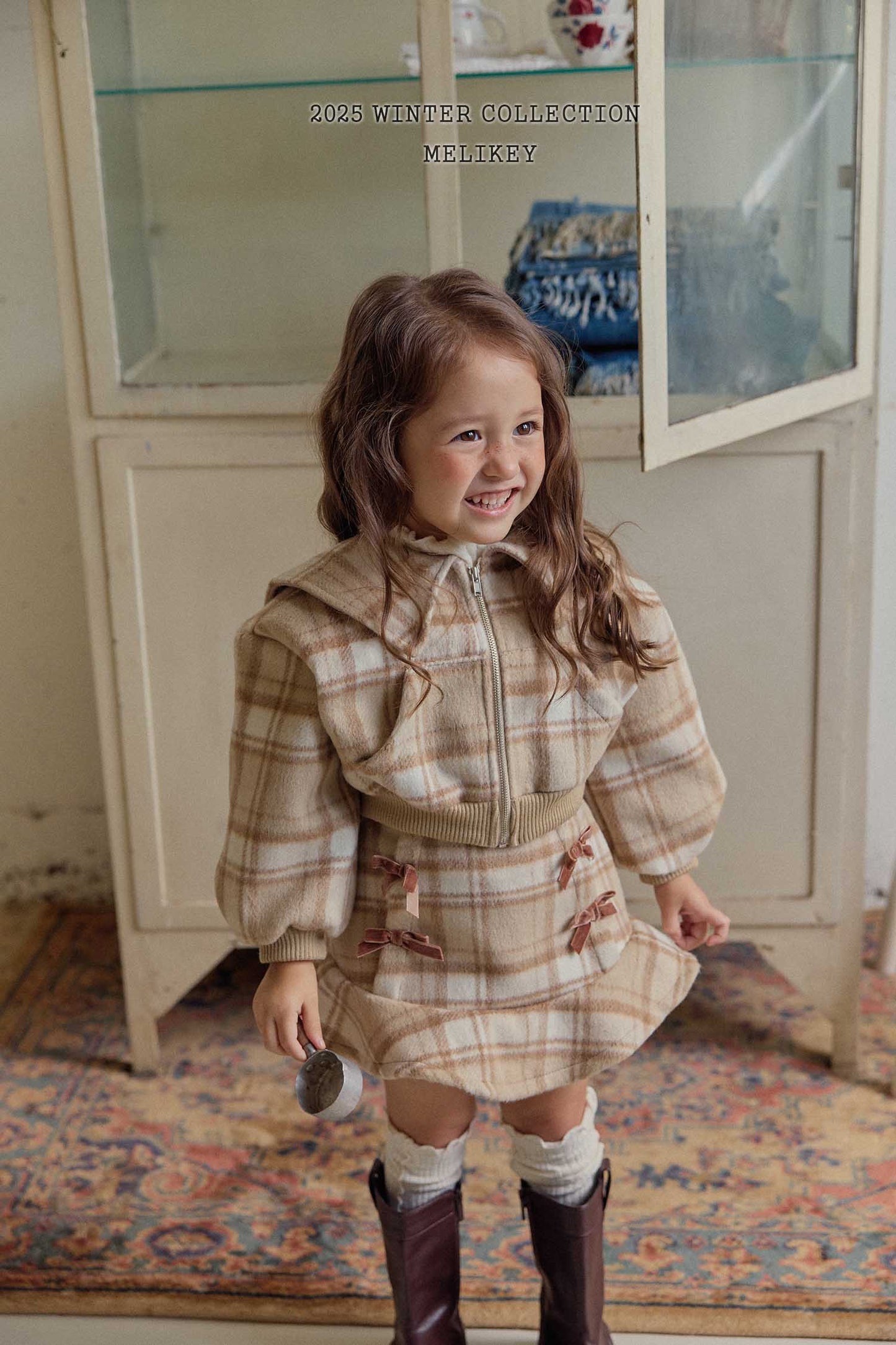 울체크세라집업