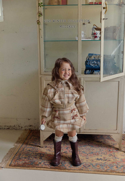 울체크세라집업