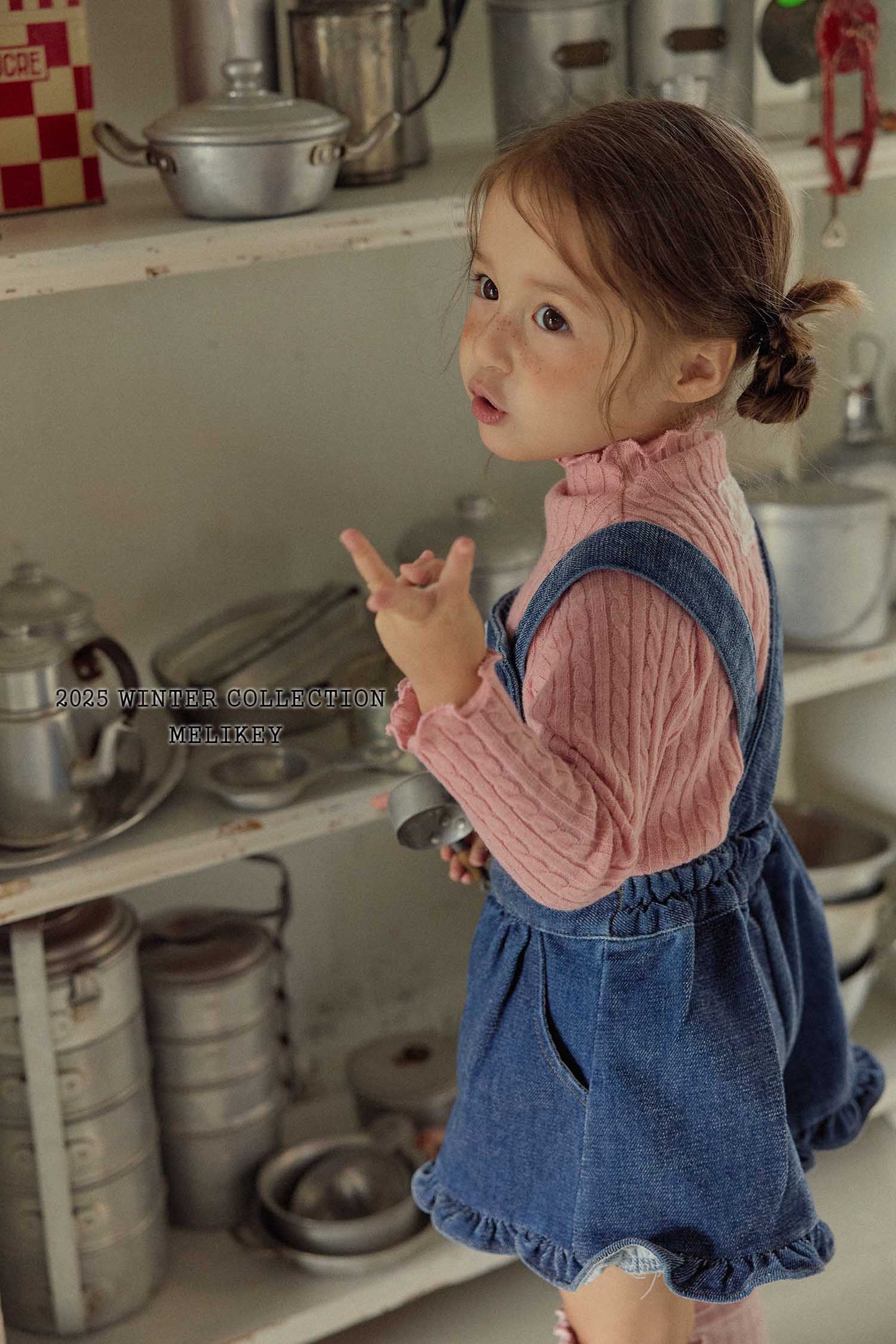 벨벳데님프릴멜빵