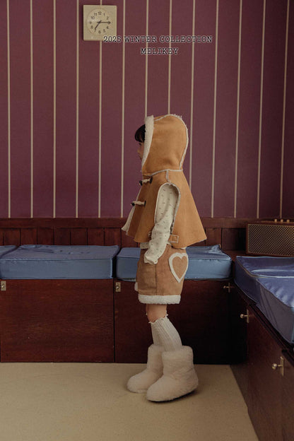 무스탕후드케이프