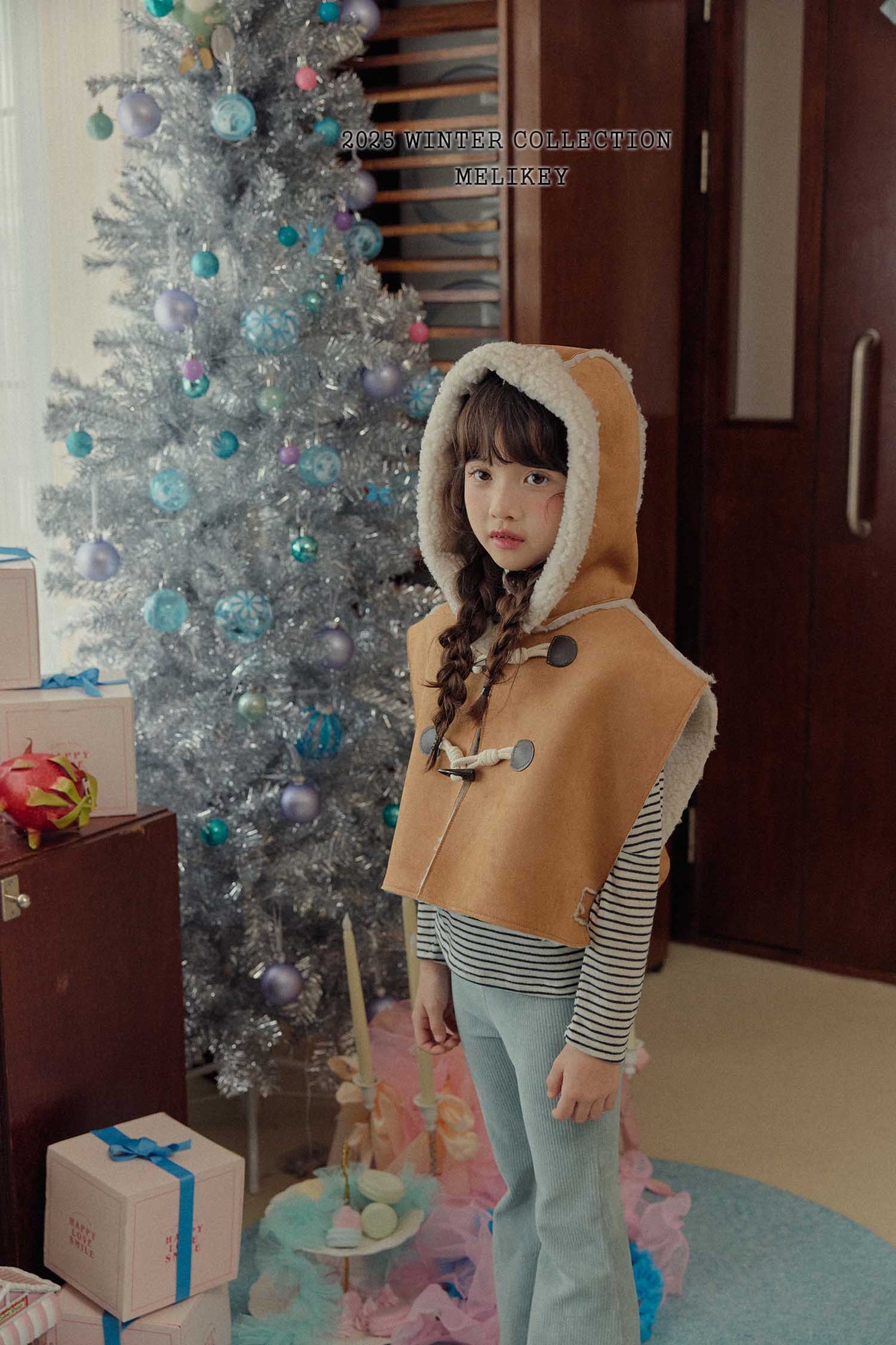 무스탕후드케이프