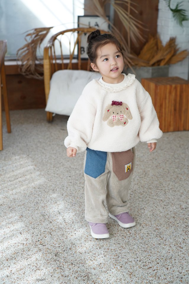 몽글래빗뽀글티