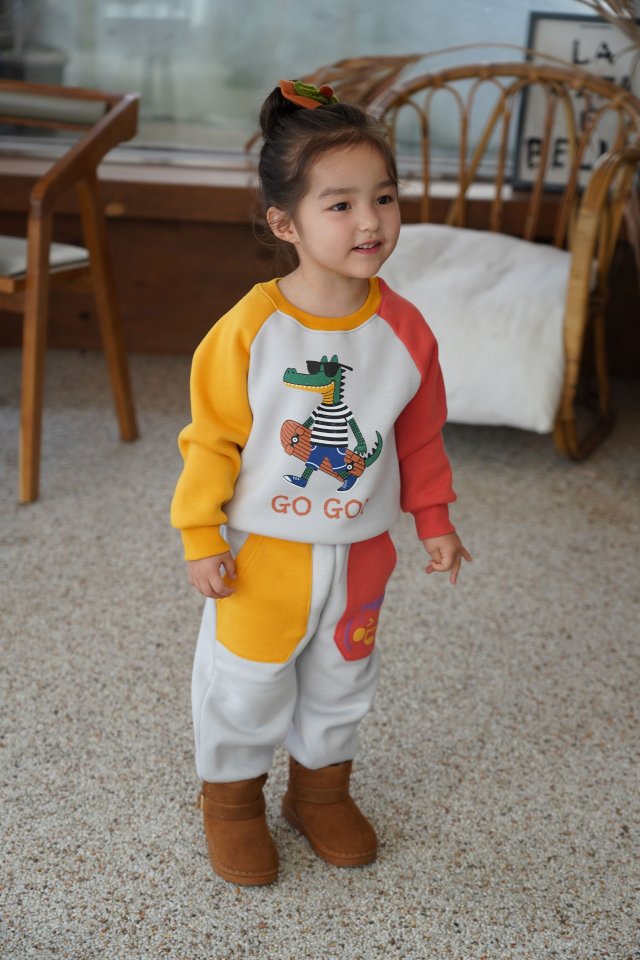 볼빨간조거팬츠